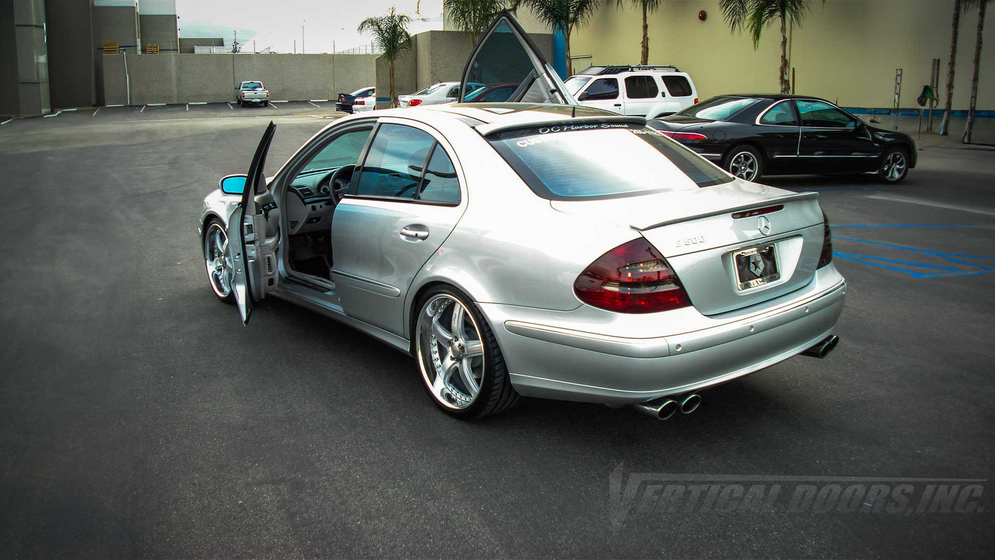 Vertical doors kit compatible Mercedes E-Class 2003-2009 special order kit